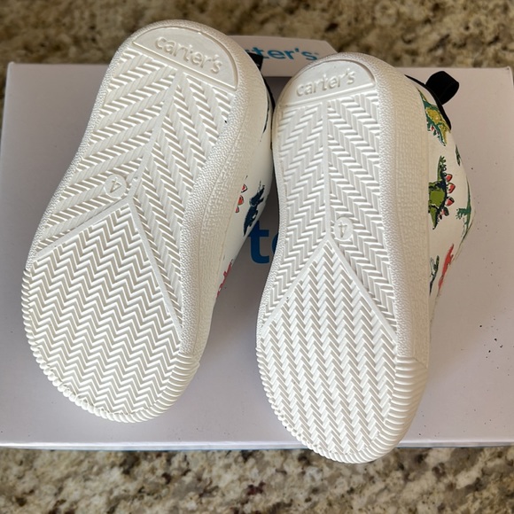 Carter’s Dinosaur Print Toddler Shoe- size 4 - Picture 2 of 5